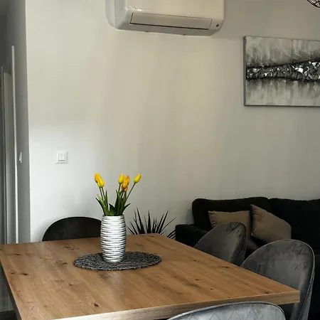 Apartament Nino Dugopolje